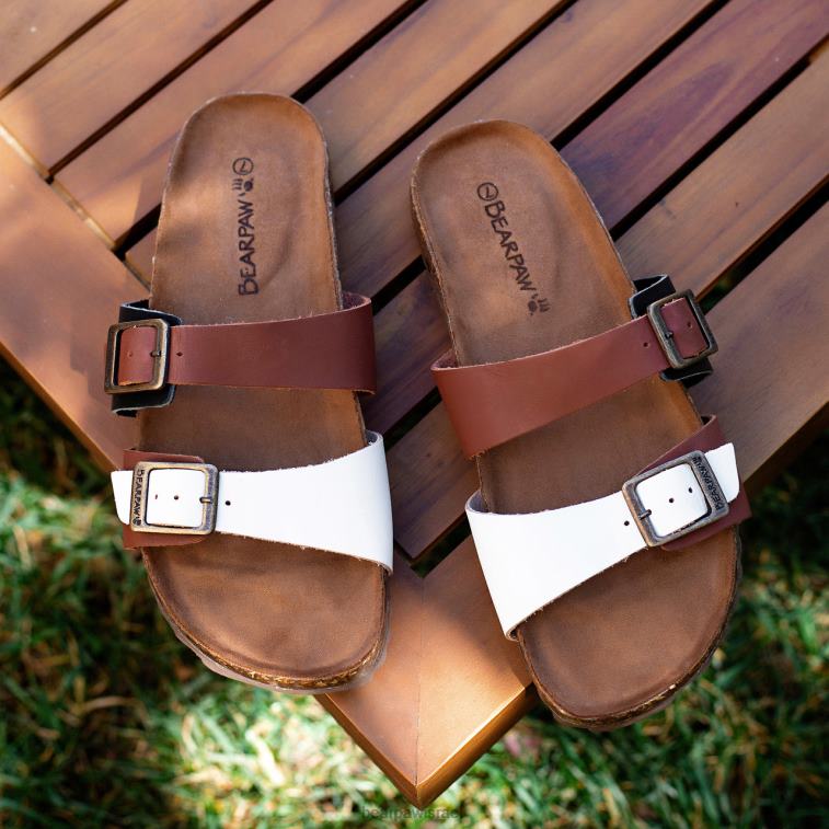 BEARPAW נשים יוליטה II XB6J371 סנדלים אוכף/לבן