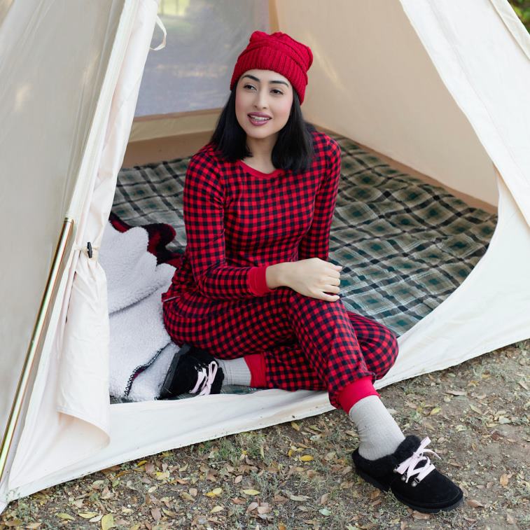 BEARPAW נשים אֶרֶז XB6J261 נעלי בית שָׁחוֹר