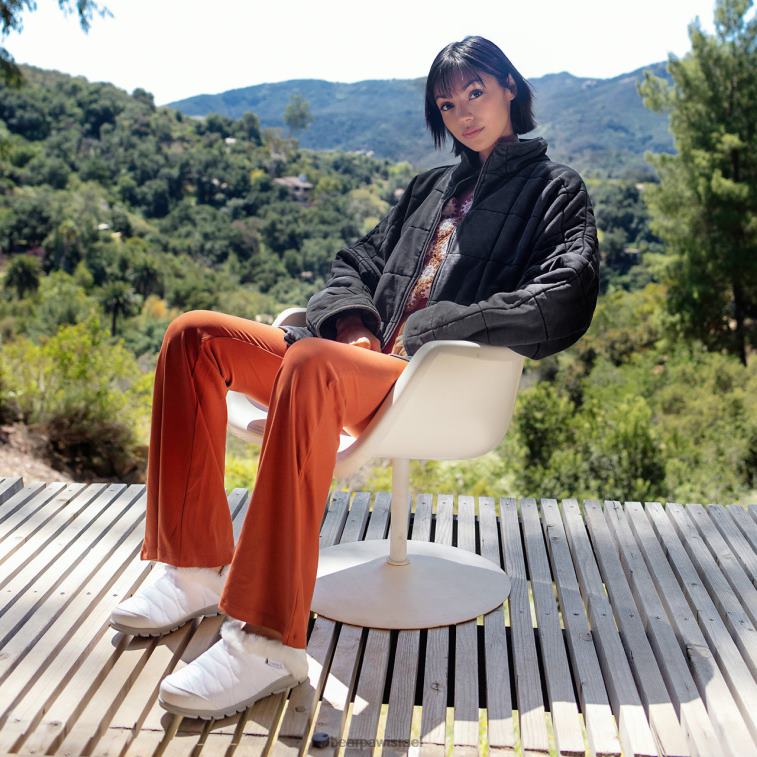 BEARPAW נשים איליין XB6J297 נעלי בית לבן