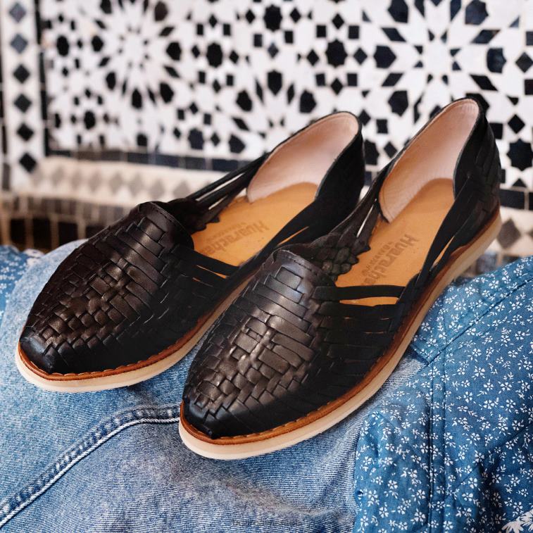 BEARPAW נשים סילביה XB6J424 סנדלים שָׁחוֹר